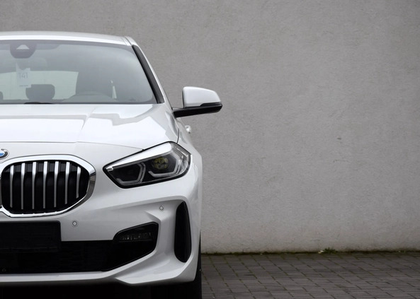 BMW Seria 1 cena 159500 przebieg: 4000, rok produkcji 2023 z Stąporków małe 379
